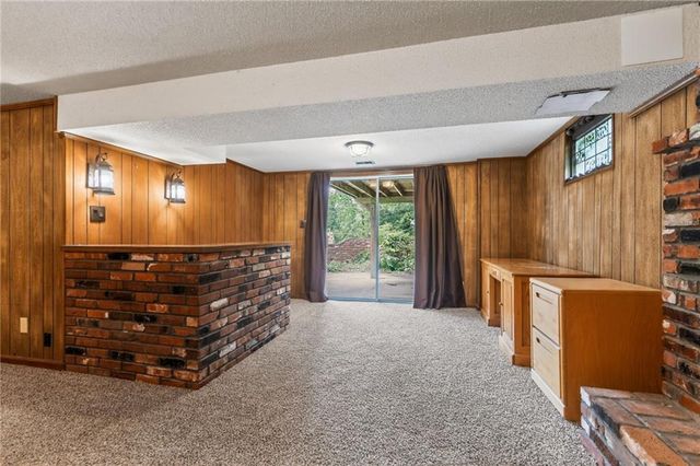 6832 Sterling Avenue, Raytown, MO 64133