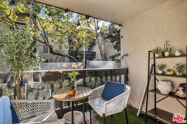 8106 Summertime Lane, Culver City, CA 90230