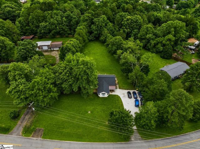 212 Seigler Road, Pelzer, SC 29669