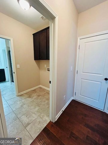 4518 Hidden Creek Drive, Gainesville, GA 30504