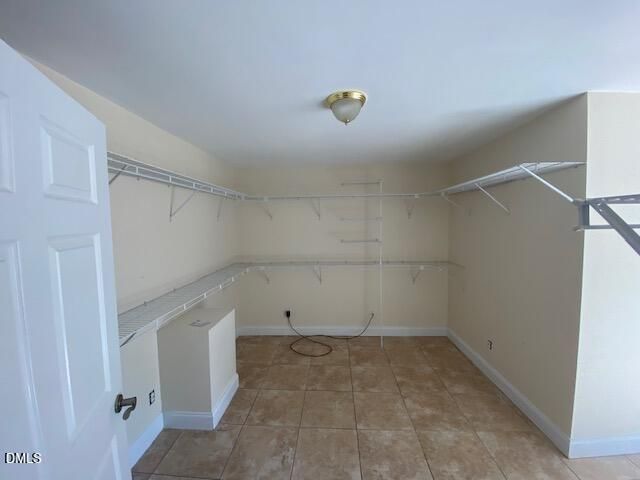 180 Ellerslie Drive, Fayetteville, NC 28303