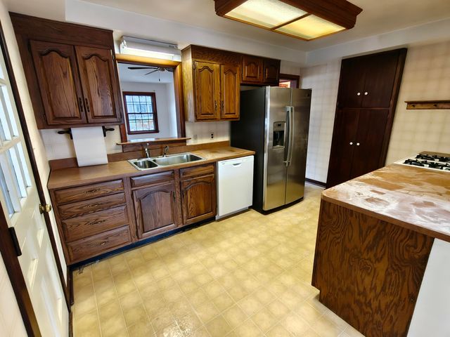 1308 Del Vista Drive, Valparaiso, IN 46385