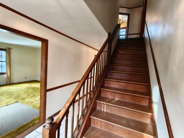 1308 Del Vista Drive, Valparaiso, IN 46385