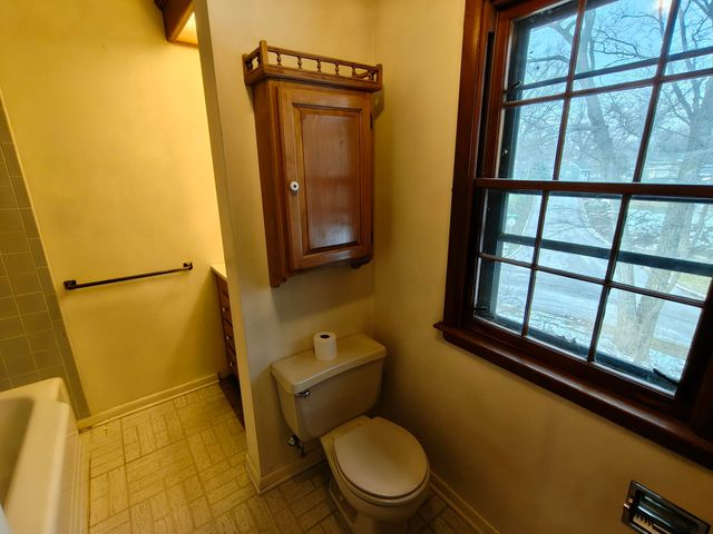 1308 Del Vista Drive, Valparaiso, IN 46385