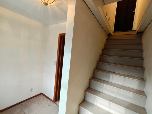 1308 Del Vista Drive, Valparaiso, IN 46385