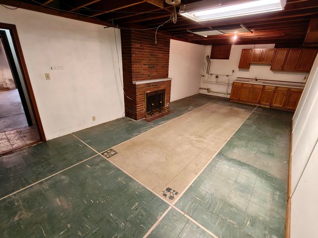 1308 Del Vista Drive, Valparaiso, IN 46385