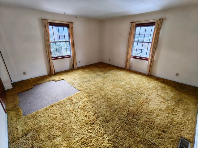 1308 Del Vista Drive, Valparaiso, IN 46385