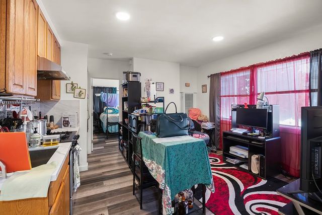 2004 27th ave, Oakland, CA 94601