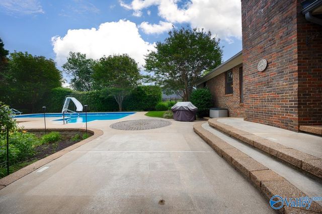 239 Pin Oak Drive, Madison, AL 35758