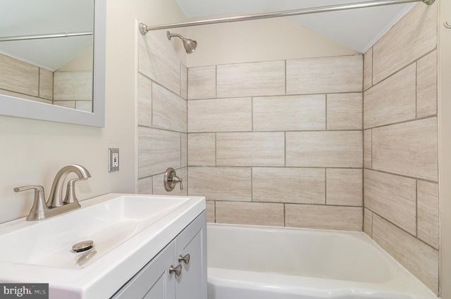 207 WALTON ST, Lemoyne, PA 17043
