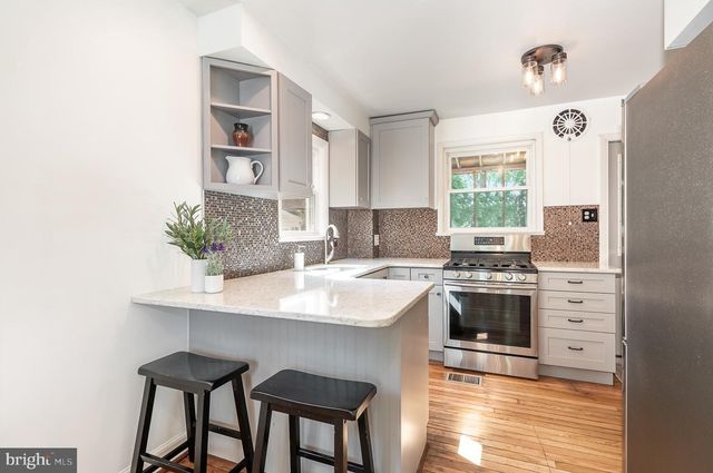 207 WALTON ST, Lemoyne, PA 17043
