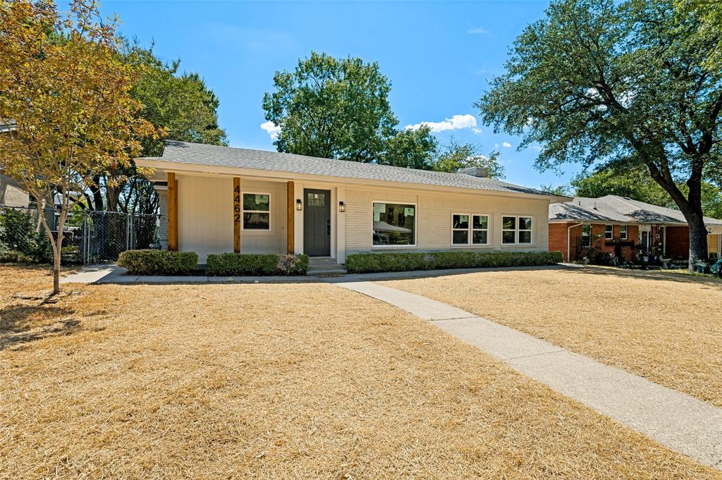 4462 Preston Circle, Cockrell Hill, TX 75211 — exterior