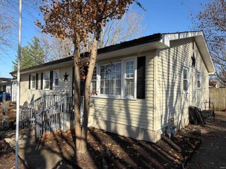 1812 Circle Drive, Bedford, IN 47421