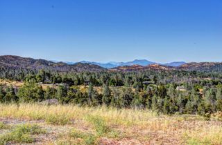 15333 Mountain Shadows Drive, Redding, CA 96001