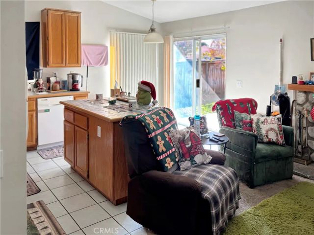 1816 Stratford, Lancaster, CA 93534