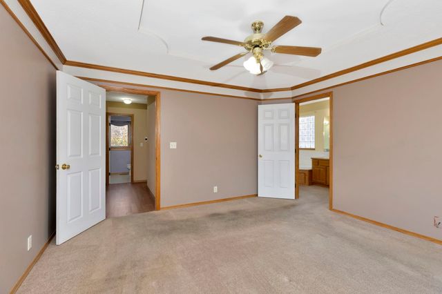 301 N Walnut Creek Dr, Derby, KS 67037