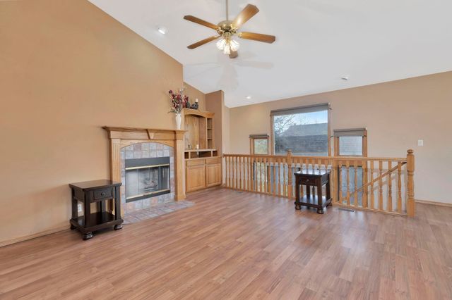 301 N Walnut Creek Dr, Derby, KS 67037