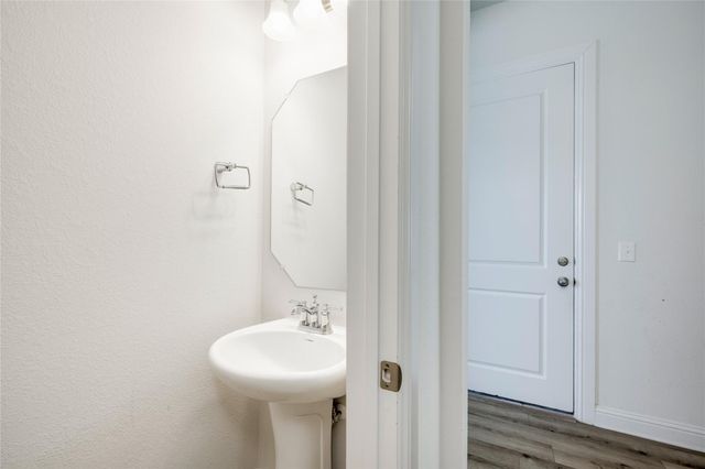 9813 Evening Canopy DR, Manor, TX 78653