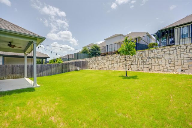 9813 Evening Canopy DR, Manor, TX 78653