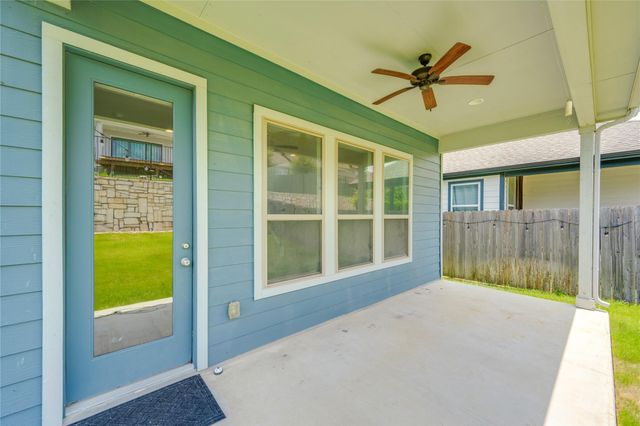 9813 Evening Canopy DR, Manor, TX 78653