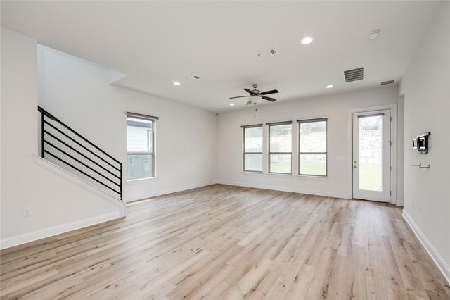 9813 Evening Canopy DR, Manor, TX 78653