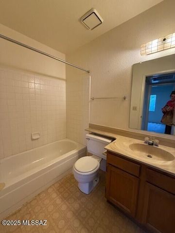 2172 N Pantano Rd Unit 218, Tucson, AZ 85715