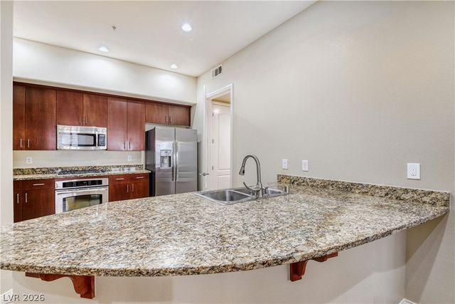 20 East Serene Avenue 108, Las Vegas, NV 89123