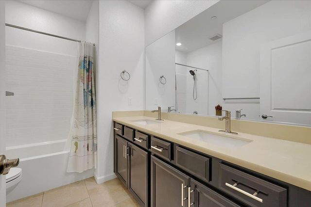 2058 Danforth Way, Plumas Lake, CA 95961