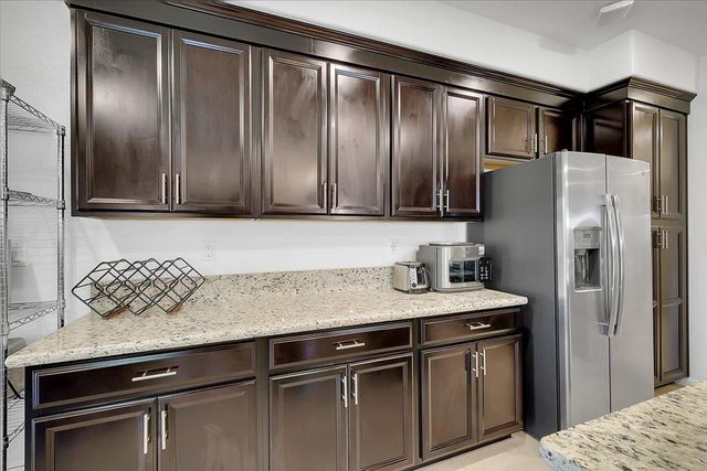2058 Danforth Way, Plumas Lake, CA 95961