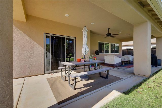 2058 Danforth Way, Plumas Lake, CA 95961
