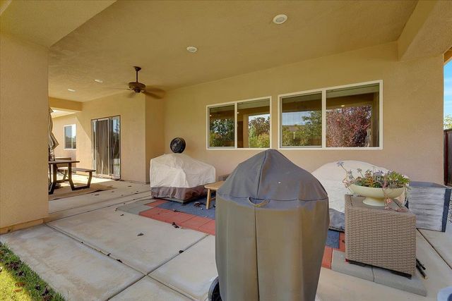 2058 Danforth Way, Plumas Lake, CA 95961
