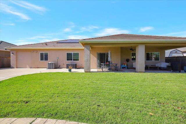 2058 Danforth Way, Plumas Lake, CA 95961