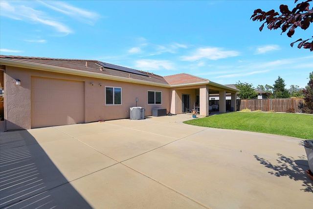 2058 Danforth Way, Plumas Lake, CA 95961