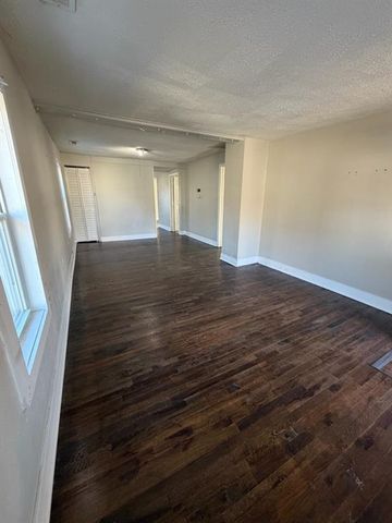 1006 W Cliff Street, St Joseph, MO 64504