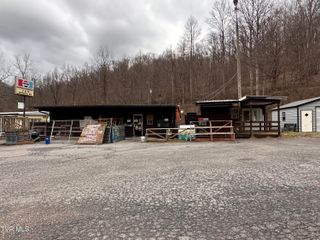 9090 Porterfield Highway, Abingdon, VA 24210