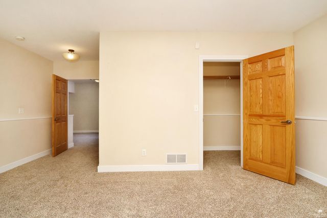2303 Wildwood Lane, Manhattan, KS 66502