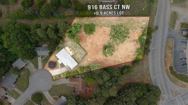916 Bass Court, Lawrenceville, GA 30043