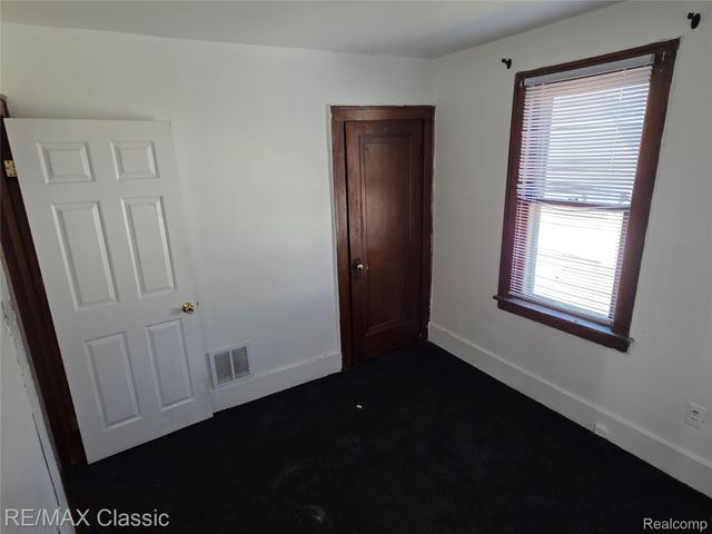 15307 Biltmore Street, Detroit, MI 48227