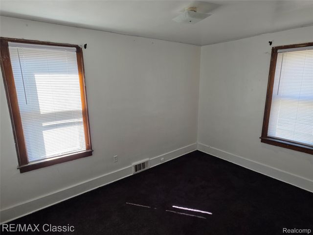 15307 Biltmore Street, Detroit, MI 48227