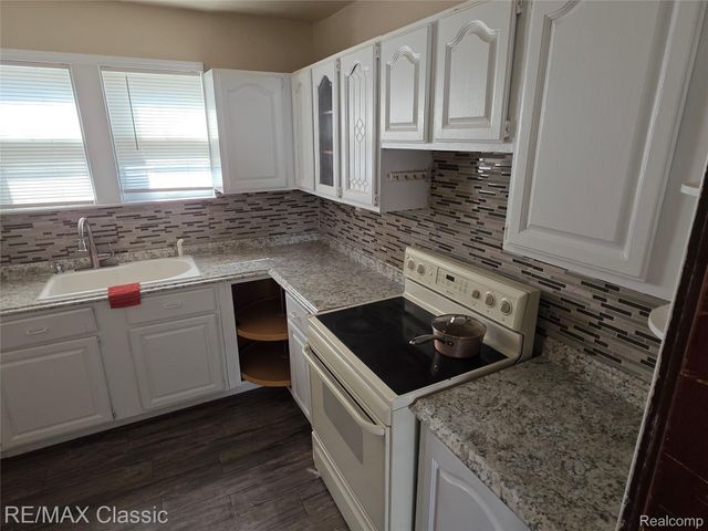 15307 Biltmore Street, Detroit, MI 48227