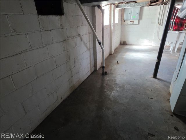 15307 Biltmore Street, Detroit, MI 48227