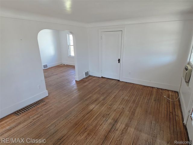 15307 Biltmore Street, Detroit, MI 48227