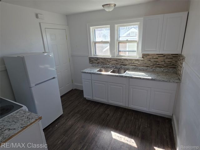 15307 Biltmore Street, Detroit, MI 48227