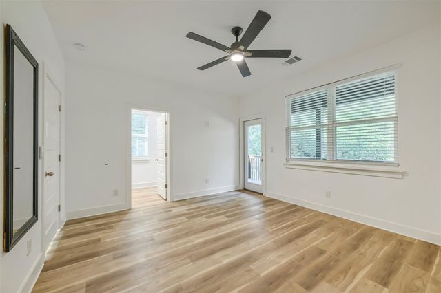 18800 Hogan CIR 107, Leander, TX 78645