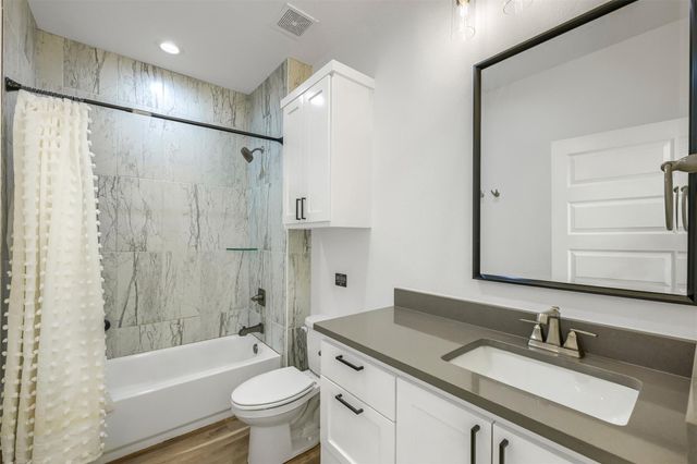 18800 Hogan CIR 107, Leander, TX 78645
