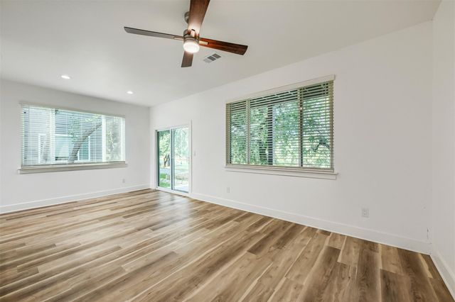 18800 Hogan CIR 107, Leander, TX 78645