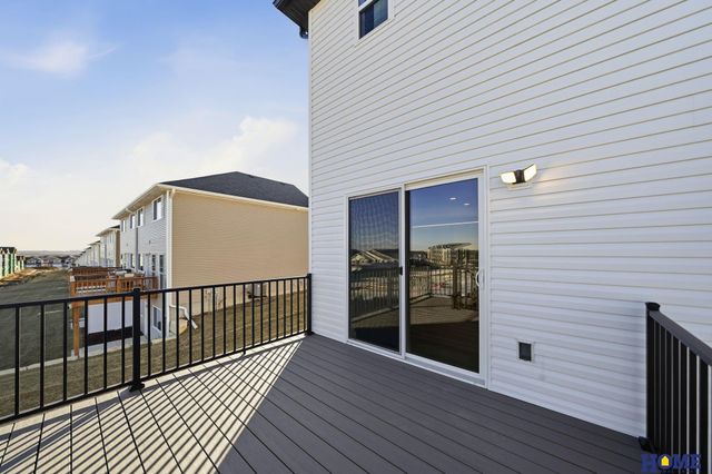 8920 Peregrine Road, Lincoln, NE 68505