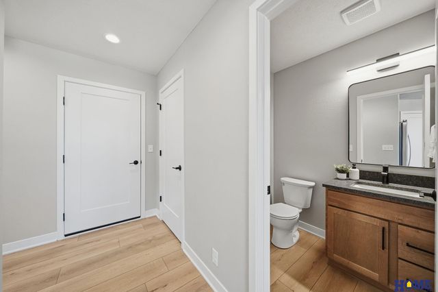 8920 Peregrine Road, Lincoln, NE 68505