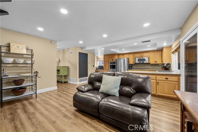 2144 Sirius, Thousand Oaks, CA 91360