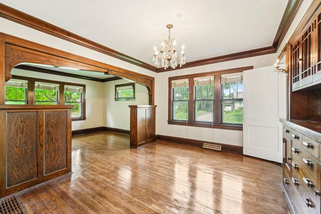 710 Wheelock Parkway W, Saint Paul, MN 55117